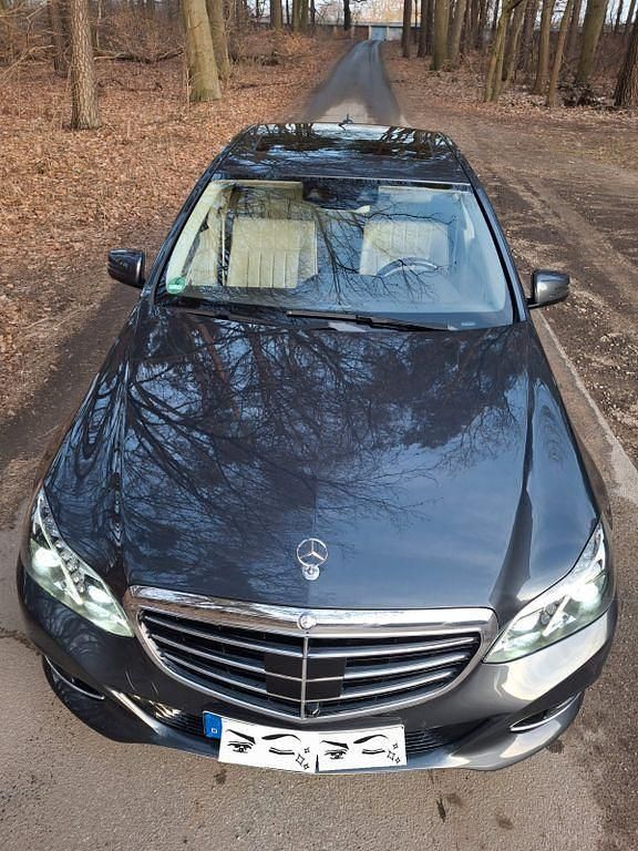 Gebraucht Mercedes E350 258 PS (189 kW) 2014 Grau Limousine