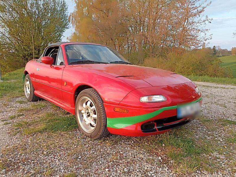 Second-hand Mazda MX5 115 CP (84 kW) 1991 Roșu Cabrio