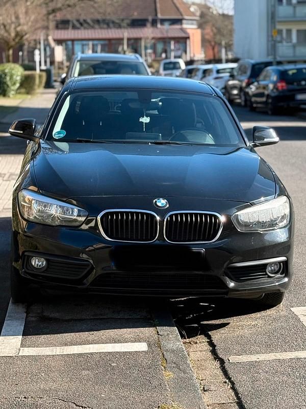 Gebraucht BMW 116 Advantage 109 PS (80 kW) 2015 Schwarz Kleinwagen