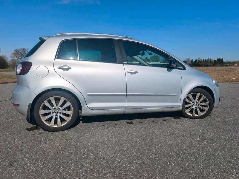 Używany VW Golf Plus Cross 102 KM (75 kW) 2011 Srebrny Minivan