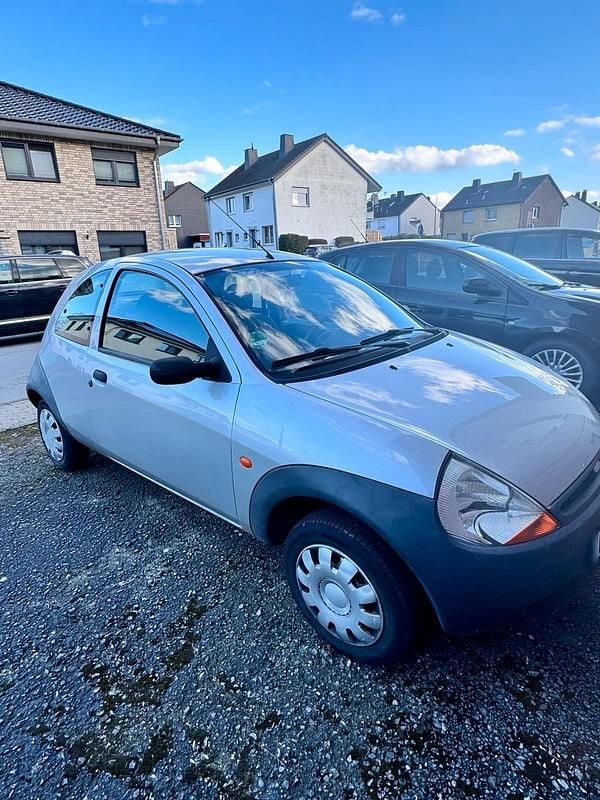 Gebraucht Ford Ka 60 PS (44 kW) 2002 Silber Kleinwagen