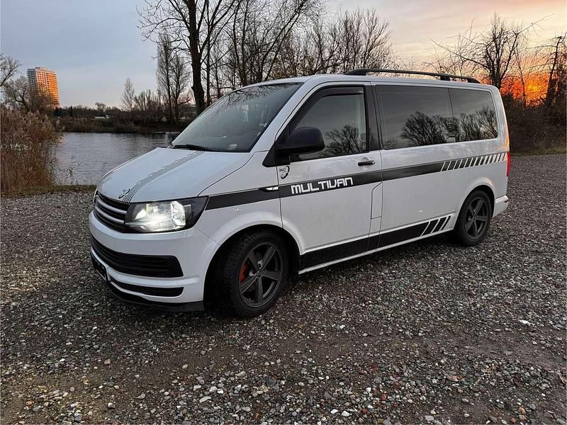 Gebraucht VW Multivan Trendline 102 PS (75 kW) 2018 Weiß Van / Kleinbus