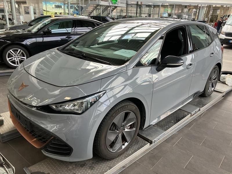 Gebraucht Cupra Born 150 kW (204 PS) 2023 Vaporgrau Kleinwagen