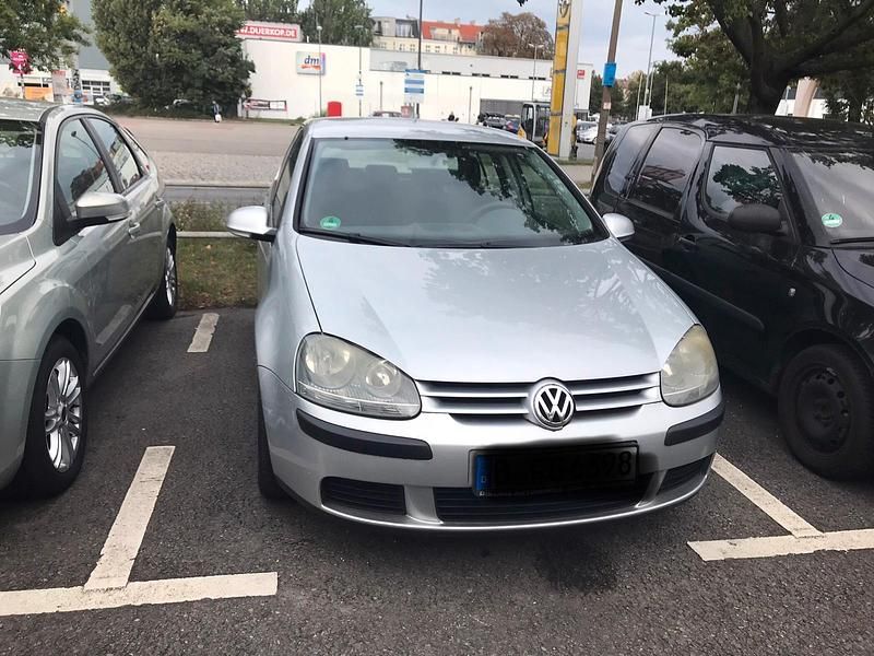 Silber Gebraucht 2003 VW Golf IV Limousine | 1.300 € (Guter Preis) - Bild 1/4
