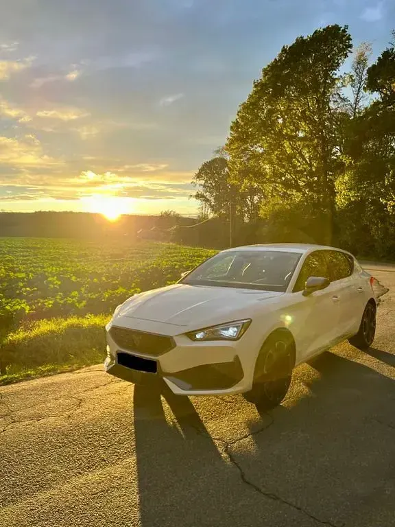 Gebraucht Cupra Leon 245 PS (180 kW) 2021 Weiß Limousine