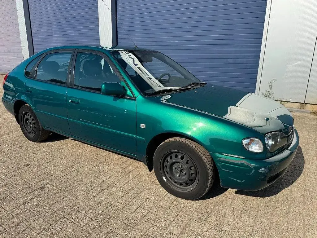 Gebraucht Toyota Corolla 97 PS (71 kW) 2001 Grün Limousine