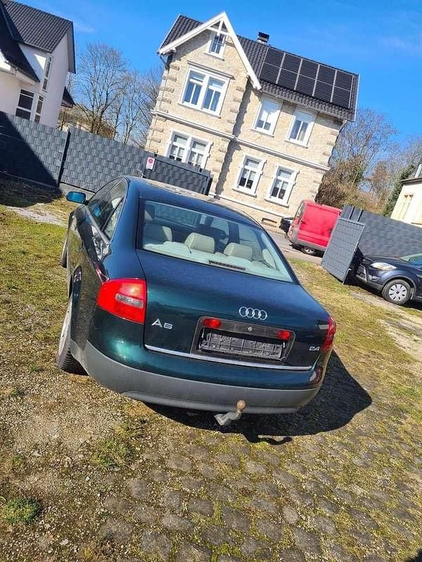 Usata Audi A6 165 CV (121 kW) 1997 Verde Berlina