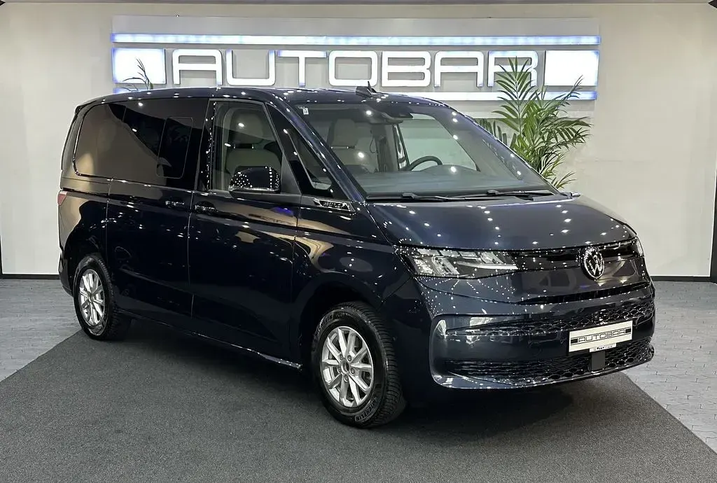 Gebraucht VW Multivan 150 PS (110 kW) 2025 Starlight blue Van / Kleinbus