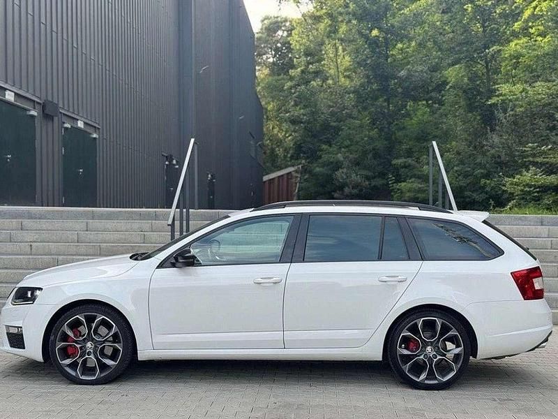 Weiß Gebraucht 2015 Skoda Octavia Kombi | 12.500 € (Fairer Preis) - Bild 1/4