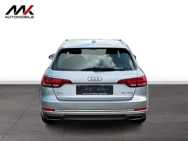 Gebraucht Audi A4 Sport 150 PS (110 kW) 2018 Silber Kombi