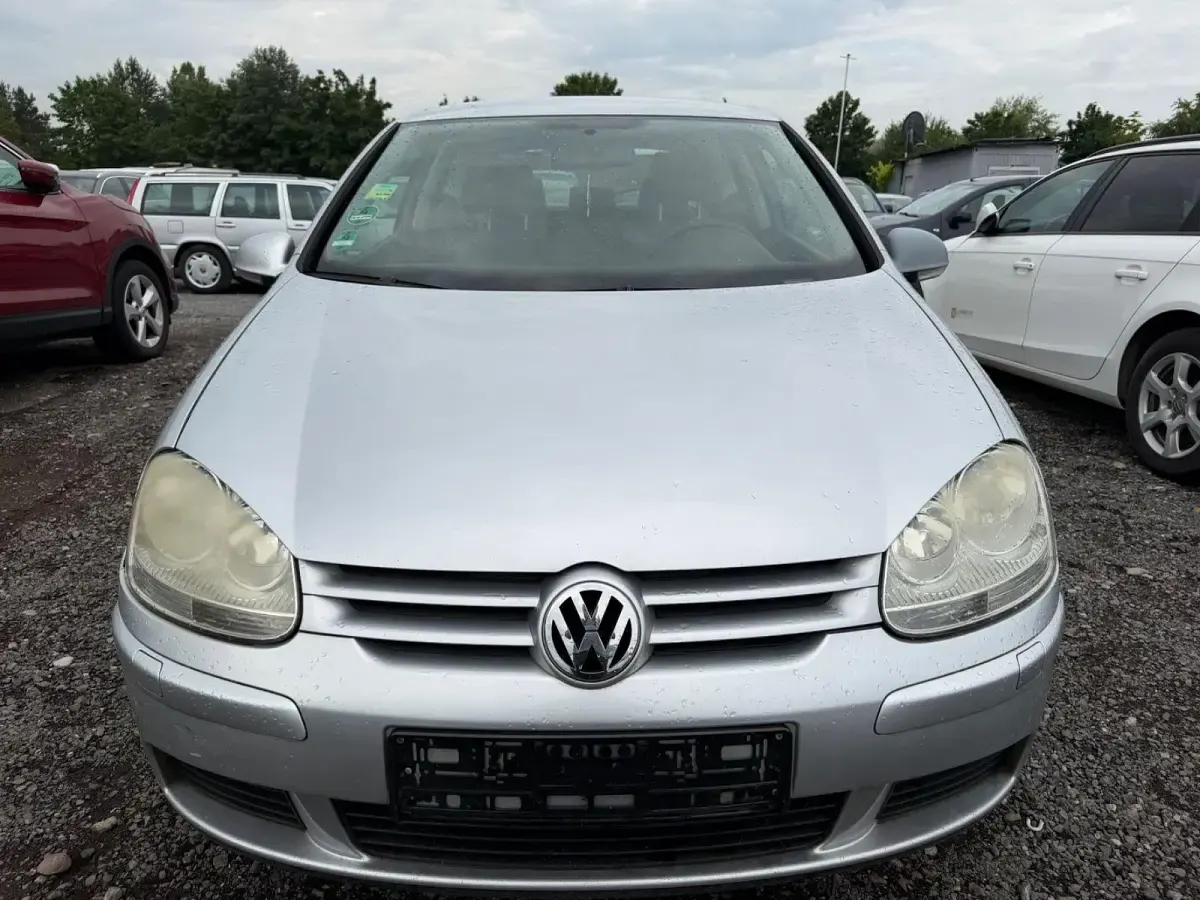 Gebraucht VW Golf Comfortline 102 PS (75 kW) 2005 Silber Coupé