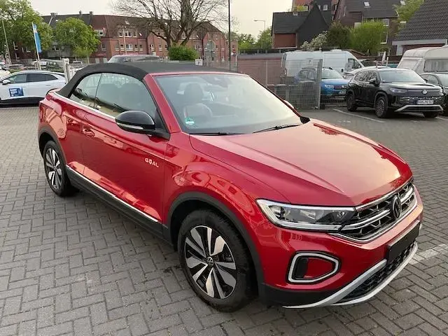 Gebraucht VW T-Roc Cabriolet Goal 150 PS (110 kW) 2025 Kings red metallic Cabrio