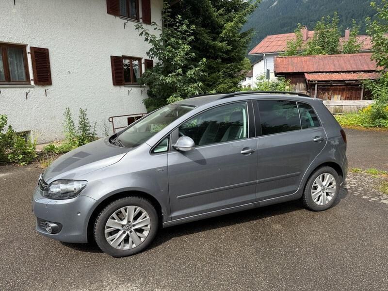 Grau Gebraucht 2013 VW Golf VII Life Kleinwagen | 10.000 € (Superpreis) - Bild 1/4