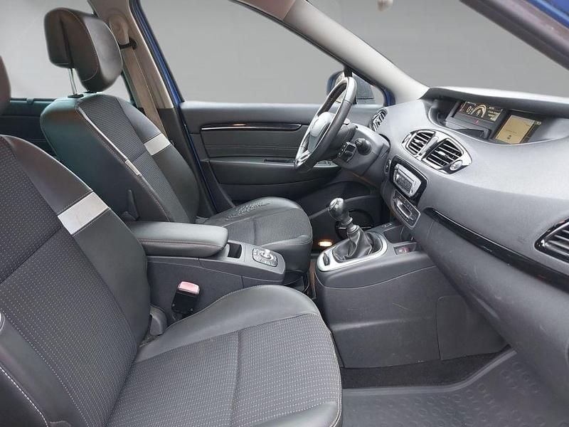 Gebraucht Renault Scénic III Bose Edition 132 PS (97 kW) 2013 Blau Van / Kleinbus