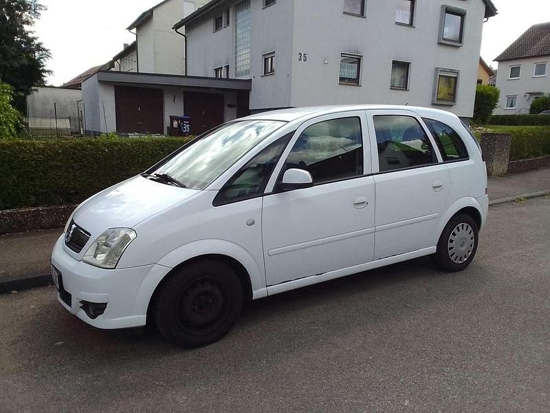 Gebraucht Opel Meriva Edition 90 PS (66 kW) 2009 Weiß Van / Kleinbus