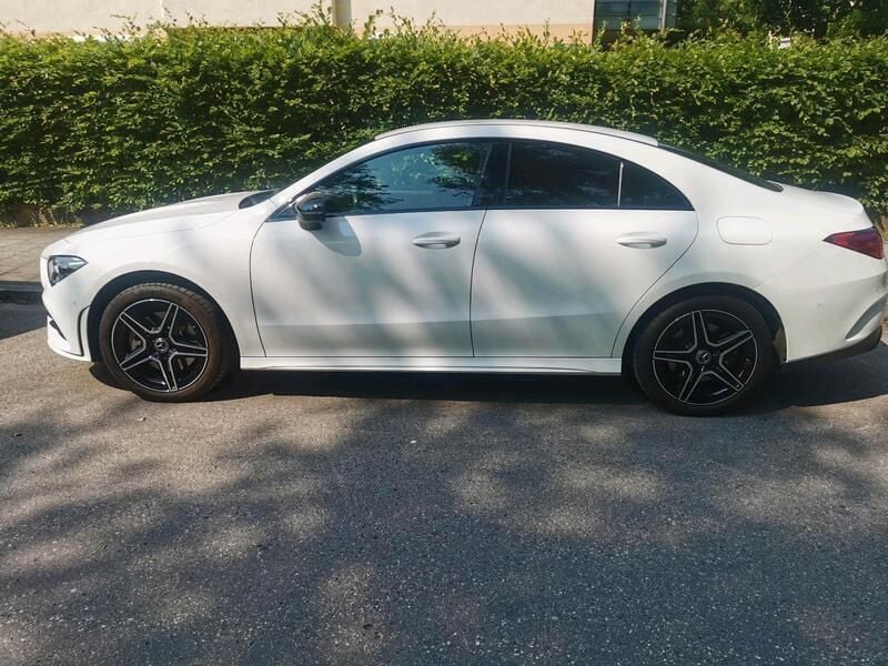 Weiß Gebraucht 2023 Mercedes CLA250e Limousine | 32.000 € (Teuer) - Bild 1/4