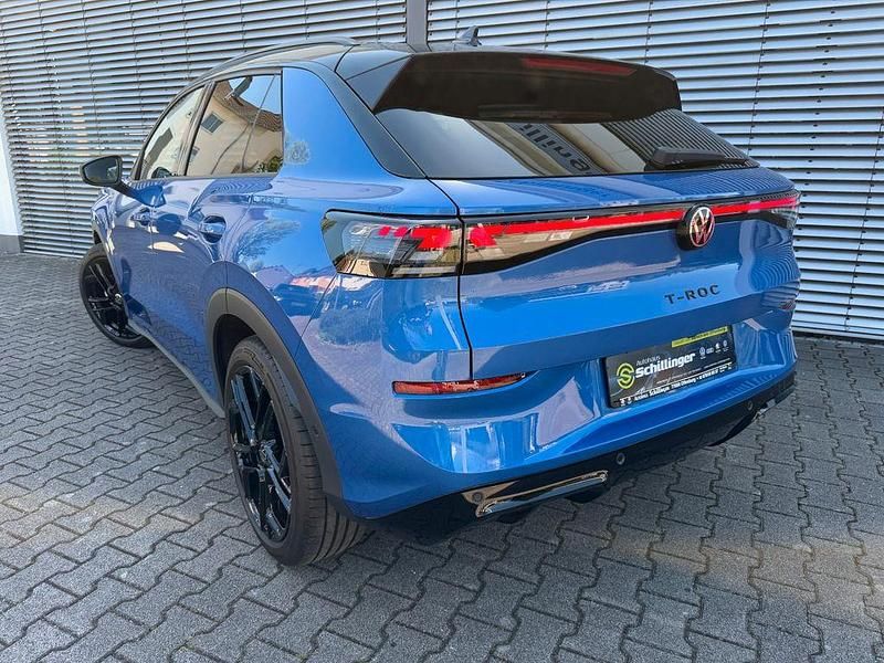Neu VW T-Roc Style 150 PS (110 kW) 2026 Blau SUV