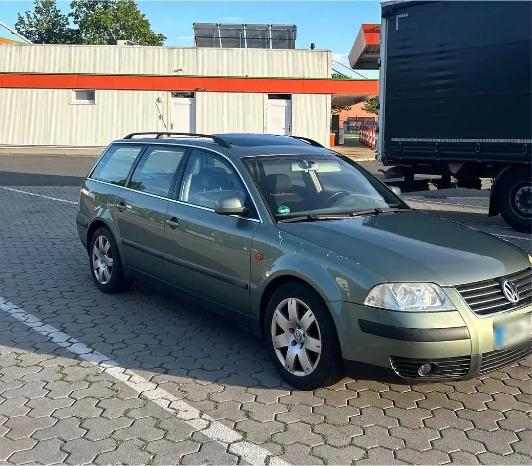 Gebraucht VW Passat 115 PS (84 kW) 2002 Andere farben Kombi