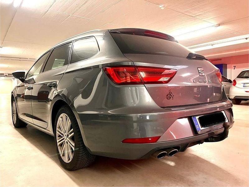 Gebraucht Seat Leon ST XCELLENCE 150 PS (110 kW) 2017 Grau Kombi