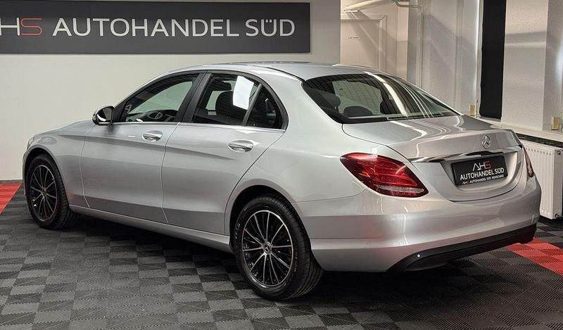 Gebraucht Mercedes C220 170 PS (125 kW) 2016 Silber Limousine