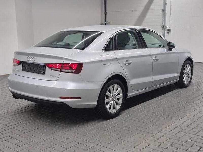 Gebraucht Audi A3 Comfort 140 PS (102 kW) 2014 Silber Limousine