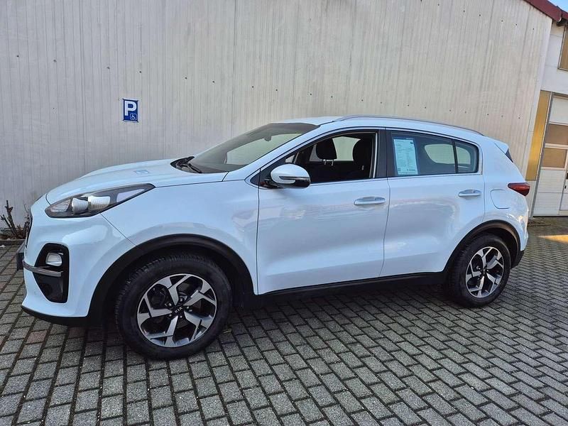 Gebraucht Kia Sportage Vision 136 PS (100 kW) 2019 (wd) carraraweiss SUV