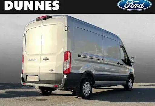 Gebraucht Ford E-Transit Trend 135 kW (184 PS) 2022 Silber Van