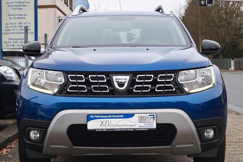 Gebraucht Dacia Duster Celebration 150 PS (110 kW) 2020 Blau SUV