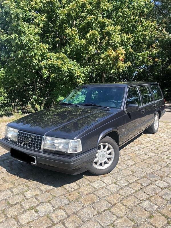 Schwarz Gebraucht 1997 Volvo 940 Kombi | 3.500 € (Fairer Preis) - Bild 1/4