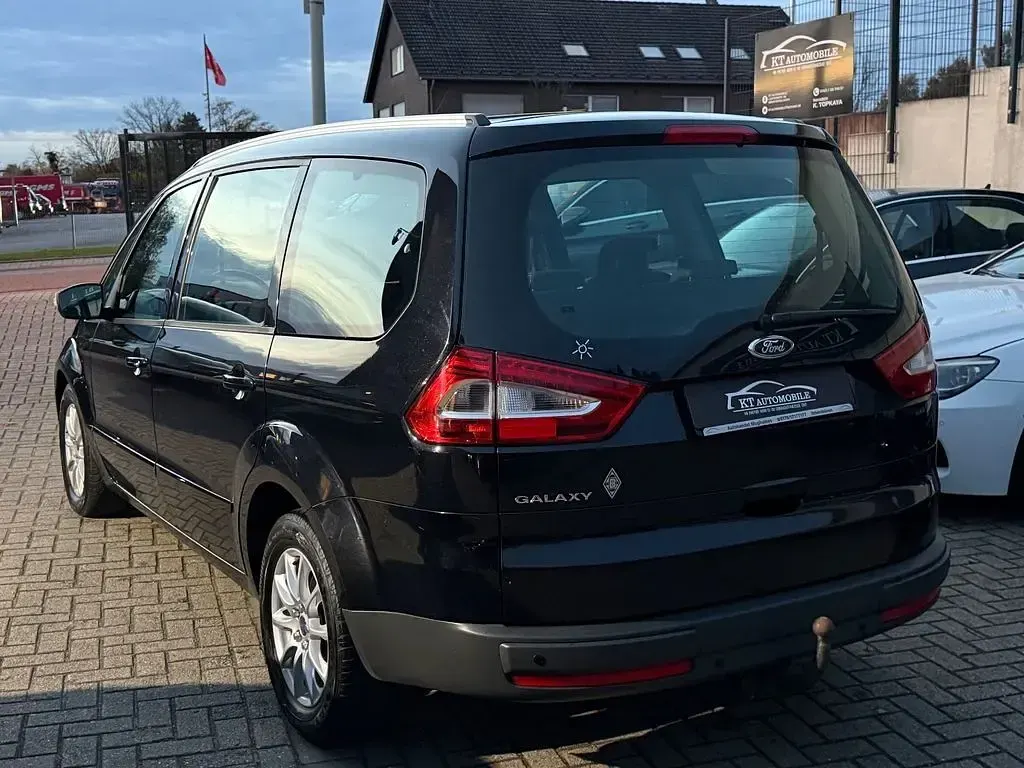 Gebraucht Ford Galaxy 140 PS (102 kW) 2012 Schwarz Van / Kleinbus