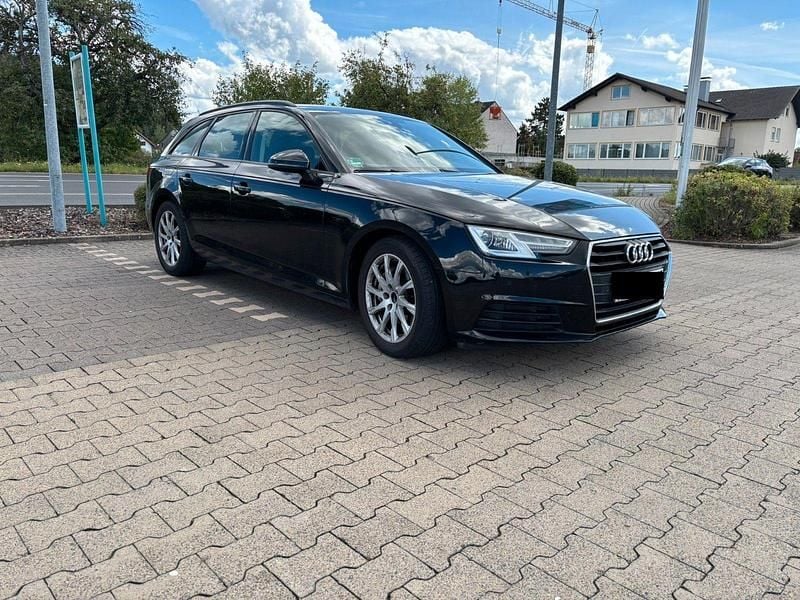 Gebraucht Audi A4 Design 190 PS (139 kW) 2017 Schwarz Kombi
