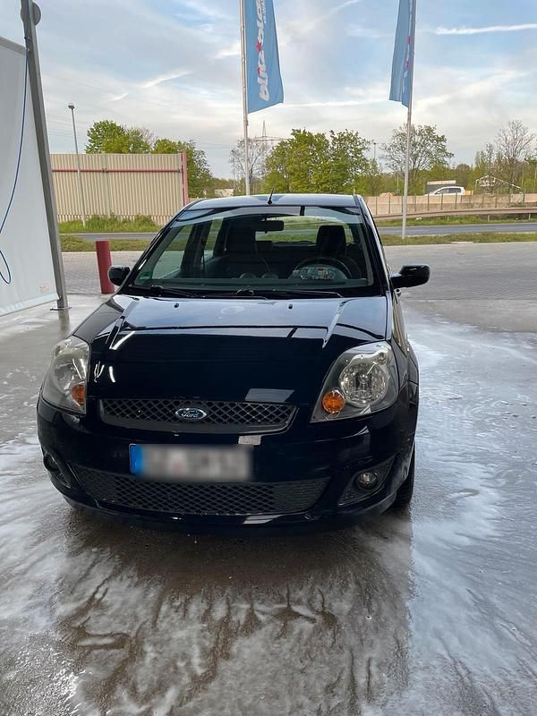 Gebraucht Ford Fiesta 80 PS (58 kW) 2007 Blau Kleinwagen