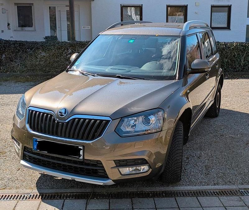 Gebraucht Skoda Yeti 140 PS (102 kW) 2015 Braun SUV