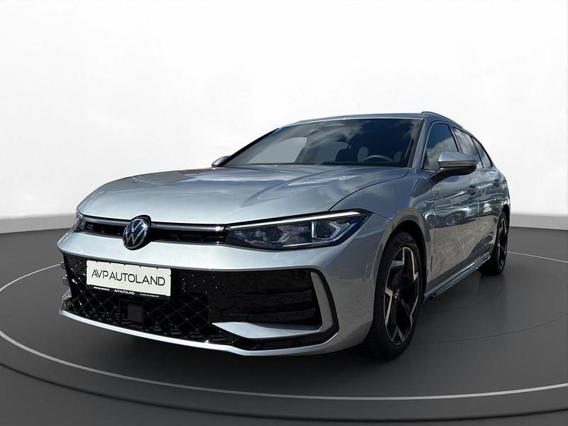 Oyster silver Gebraucht 2025 VW Passat R-line Kombi | 49.760 € (Fairer Preis) - Bild 1/4