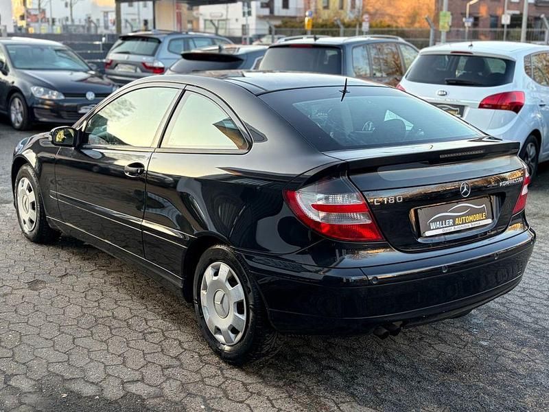 Gebraucht Mercedes C180 143 PS (105 kW) 2007 Schwarz Coupé
