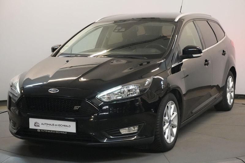 Schwarz Gebraucht 2016 Ford Focus Titanium Kombi | 7.202 € (Guter Preis) - Bild 1/4