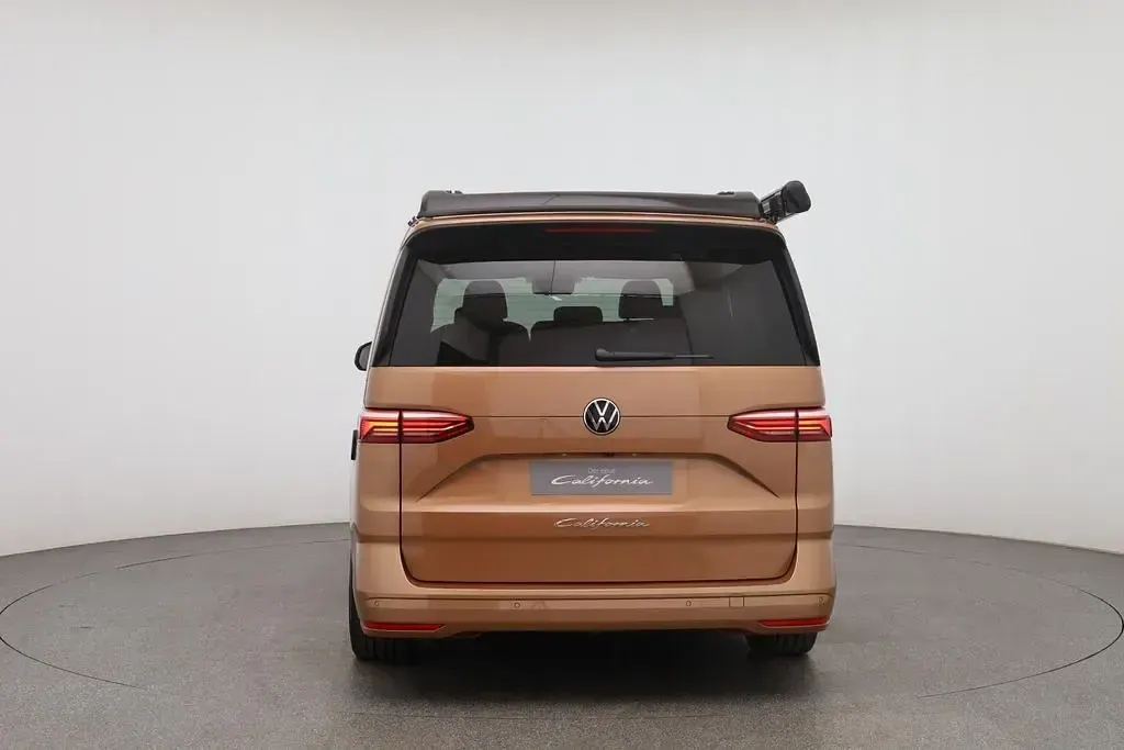 Neu VW California Beach 150 PS (110 kW) 2026 Schwarz Van