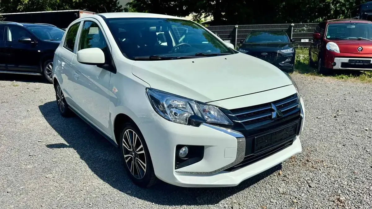 Gebraucht Mitsubishi Space Star 71 PS (52 kW) 2020 Islandweiss (s) Kleinwagen