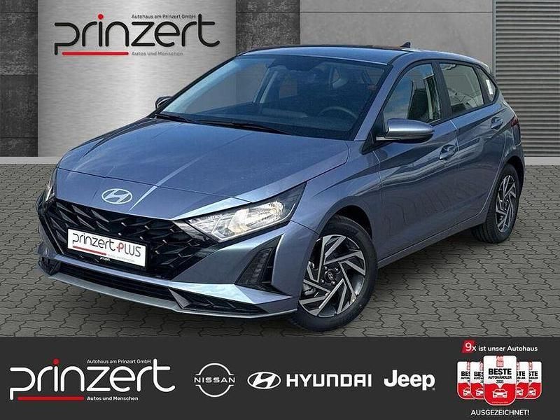 Meta blue Neu 2025 Hyundai i20 Trend Limousine | 22.970 € (Etwas zu teuer) - Bild 1/4