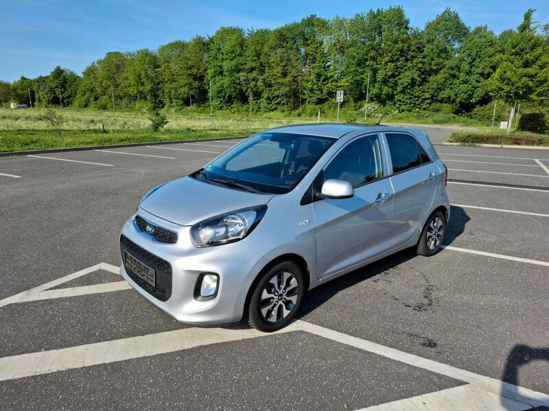 Silber Gebraucht 2015 Kia Picanto DREAM-TEAM Edition Kleinwagen | 6.700 € (Fairer Preis) - Bild 1/4