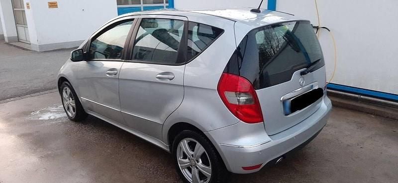 Usata Mercedes A180 2012 Argento Utilitaria