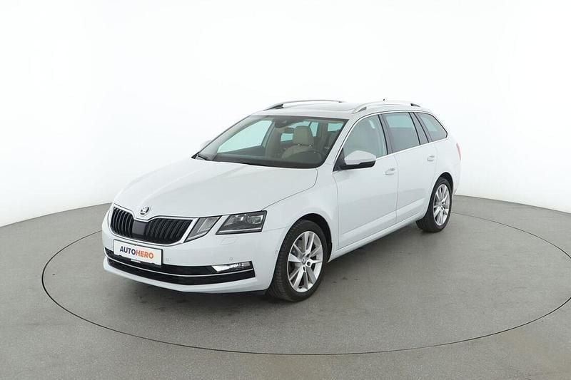 Weiß Gebraucht 2018 Skoda Octavia Style Kombi | 20.490 € (Teuer) - Bild 1/3