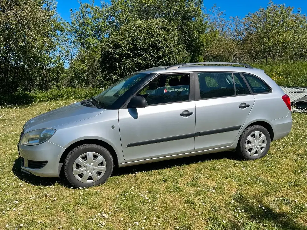 Gebraucht Skoda Fabia 86 PS (63 kW) 2012 Silber Kombi