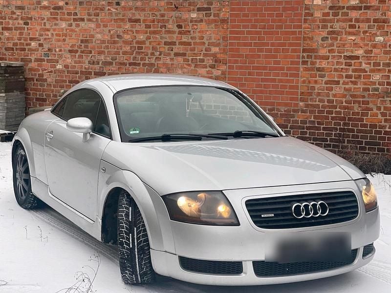Silber Gebraucht 2000 Audi TT Coupé | 2.200 € (Superpreis) - Bild 1/4