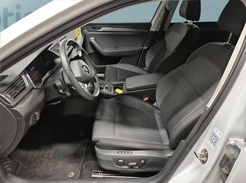 Gebraucht Skoda Superb 150 PS (110 kW) 2023 Kombi