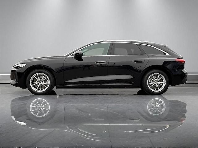 Gebraucht Audi A5 Ambiente 204 PS (150 kW) 2025 Schwarz Kombi