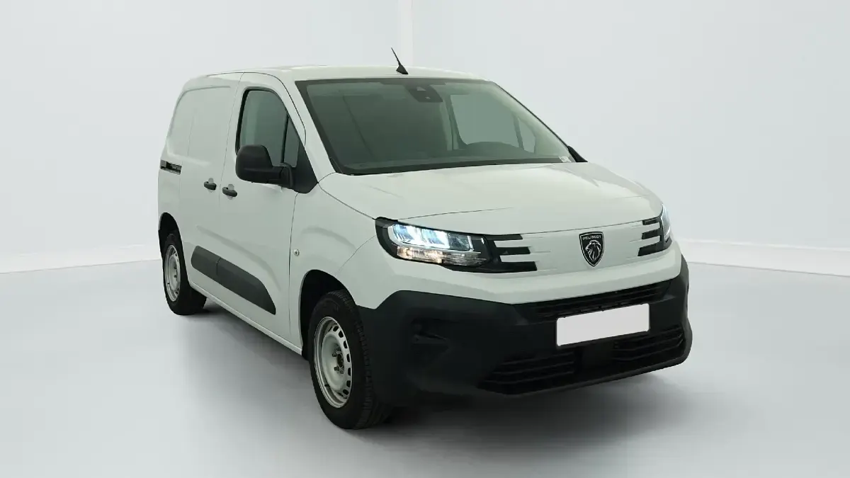 Gebraucht Peugeot Partner S 102 PS (75 kW) 2025 (blanc icy) Van / Kleinbus