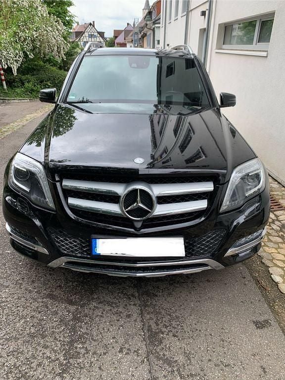 Schwarz Gebraucht 2012 Mercedes GLK220 SUV | 14.699 € (Fairer Preis) - Bild 1/4