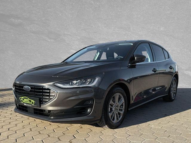 Magnetic metallic Gebraucht 2023 Ford Focus Titanium Limousine | 23.990 € (Fairer Preis) - Bild 1/4