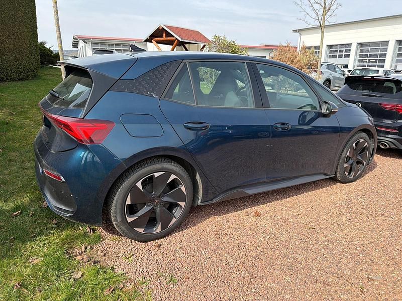 Gebraucht Cupra Born 169 kW (231 PS) 2022 Aurorablau Kleinwagen